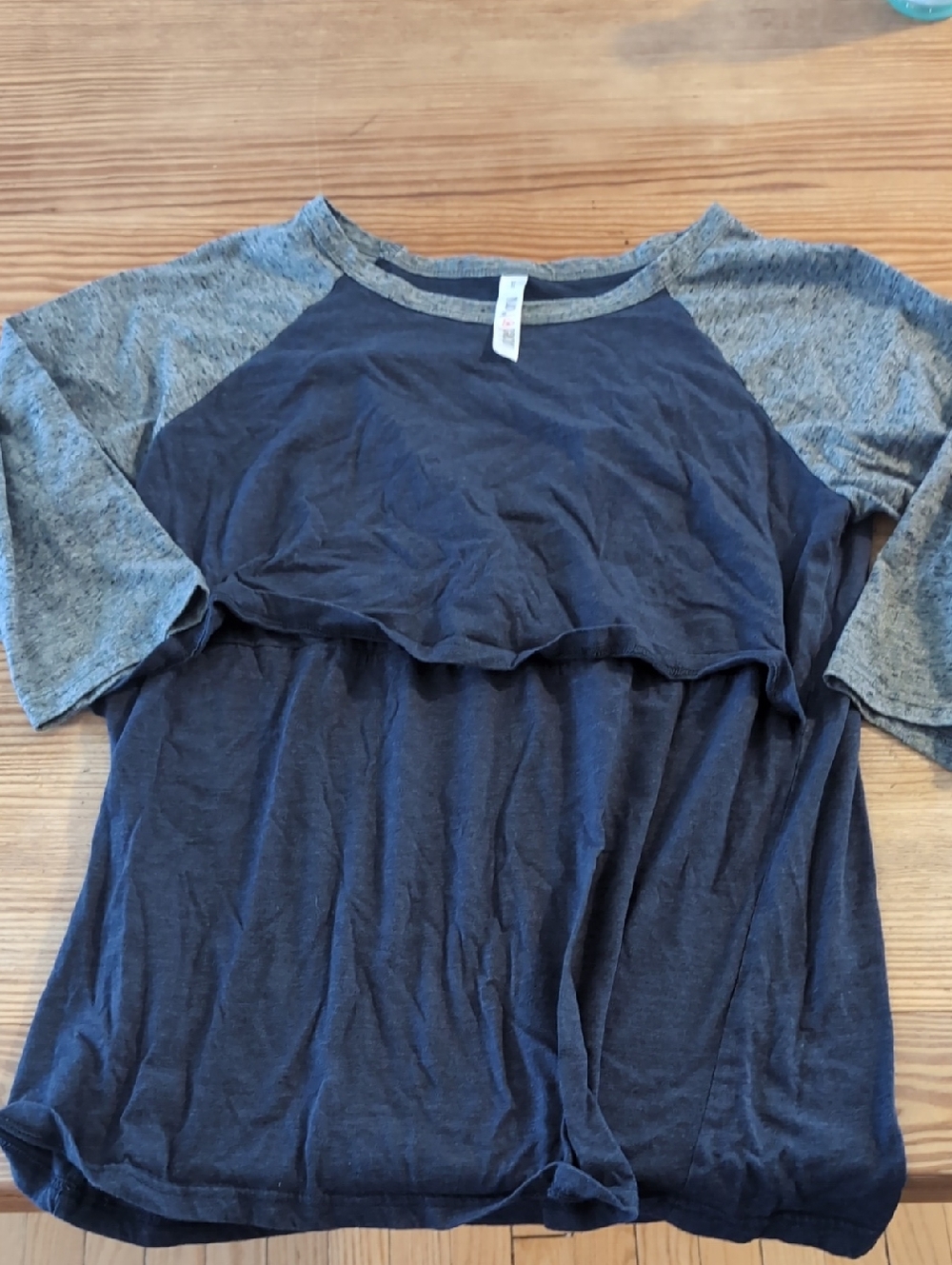 Latched Mama Navy and Heather Gray Raglan Long Sleeve Nursing Top